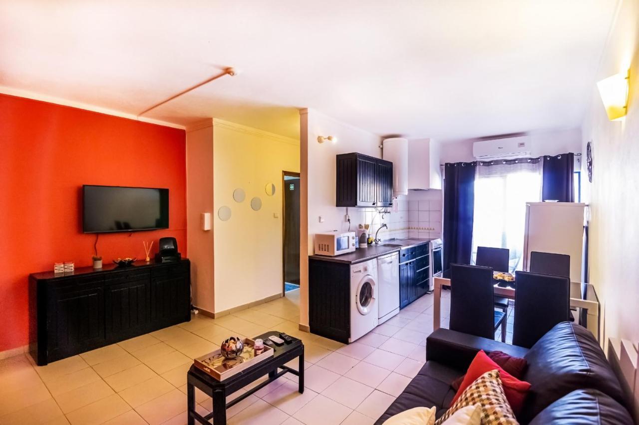 Apartment In Praia Da Rocha With A-C, Terrace In 포티마오 외부 사진